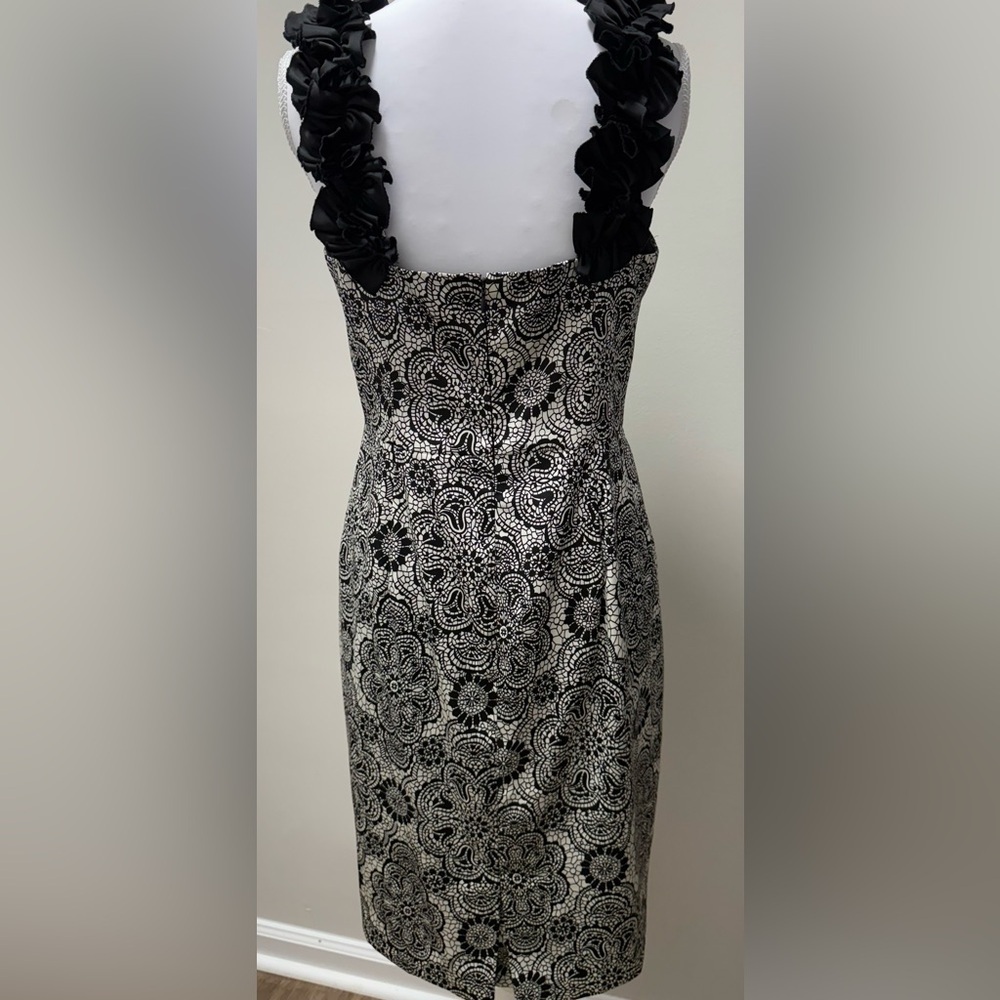 MAGGI LONDON FLORAL SHEATH COCKTAIL DRESS BLACK WHITE ROSETTE NECK SIZE 10 - Picture 4 of 9